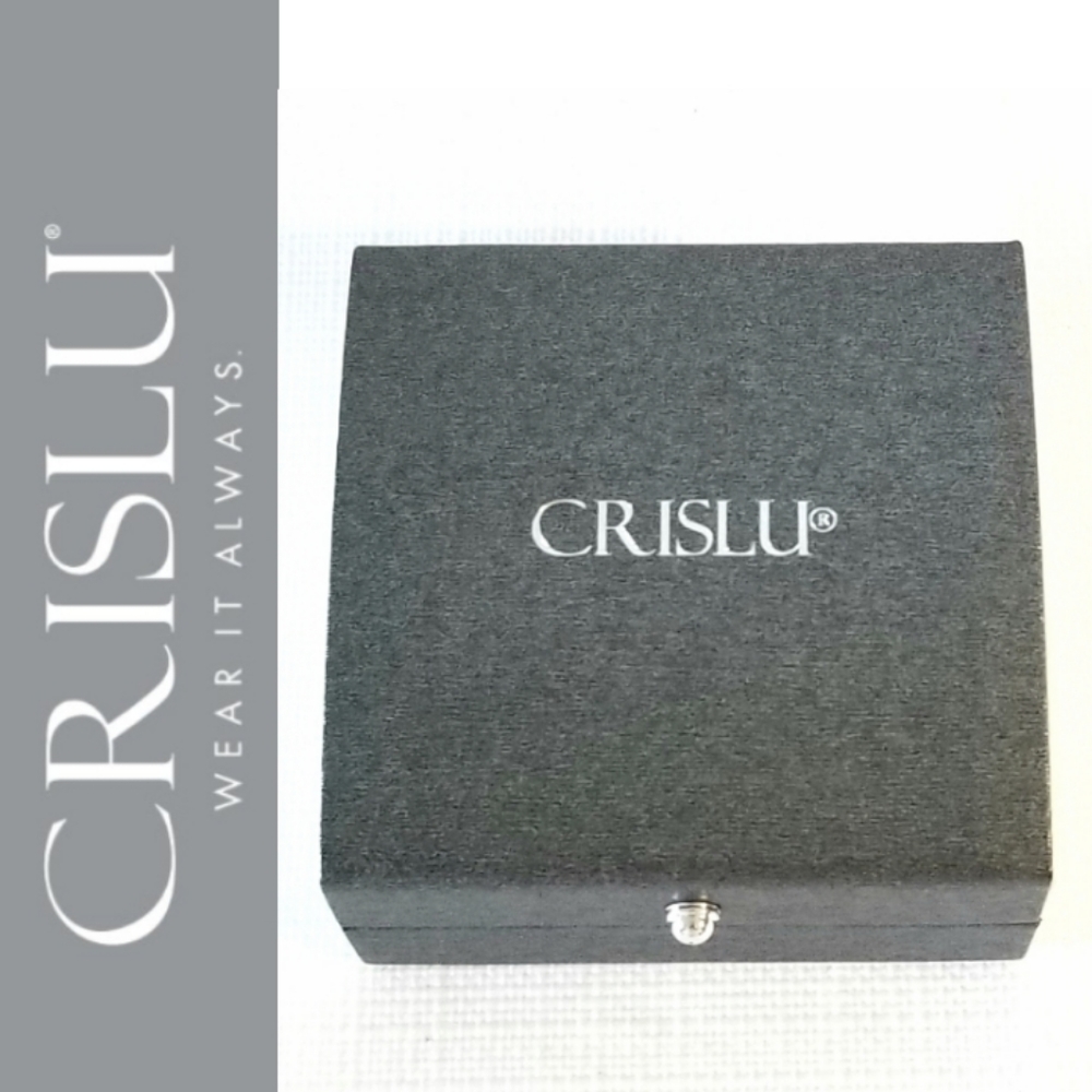 🆕️ Crislu hardshell jewelry storage case box